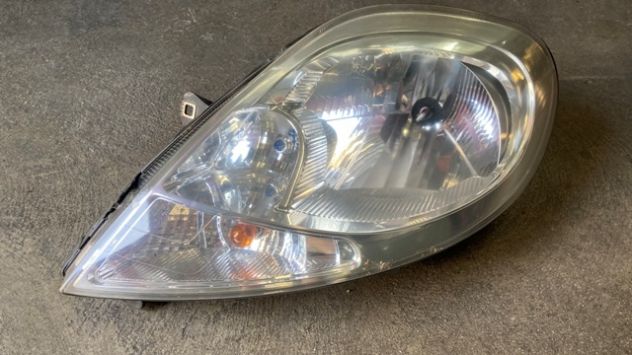 Faro anteriore SX Renault Trafic del 2013 (8200701354) - Foto 2
