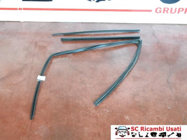 Guarnizione Porta Anteriore Sinistra Renault Zoe 803314036R - 31678 - Foto 2