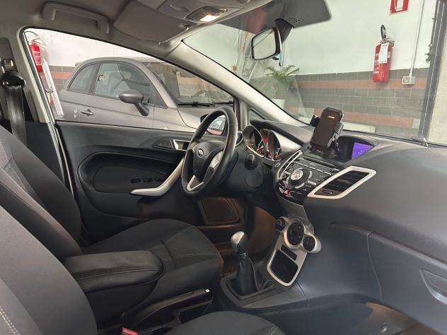 Ford Fiesta 1.2 82 CV 5 porte Titanium - Foto 5
