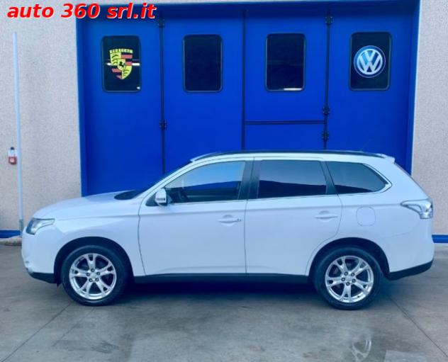 MITSUBISHI Outlander 2.2 DI-D 4WD AUT. 7p. DISTRIBUZIONE NUOVA rif. 23741004 - Foto 2