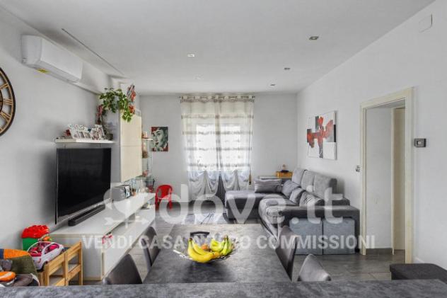 Appartamento di 85 m² con 3 locali e box auto in vendita a Luino - Foto 2