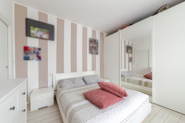 ZONA LORENTEGGIO SPLENDIDO TRILOCALE RISTRUTTURATO 2 CAMERE 2 BAGNI 2 BALCONI . MM4 - Foto 15