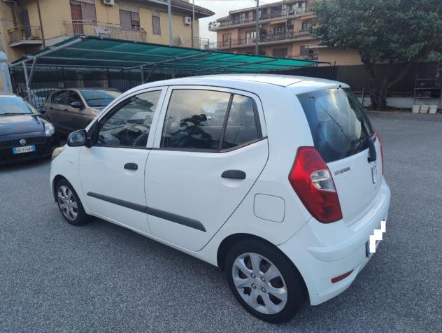 HYUNDAI i10 1.1 12V Active - Foto 8