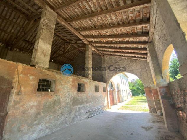 MONTA': rustico da ristrutturare con giardino di 8000 metri - Foto 3