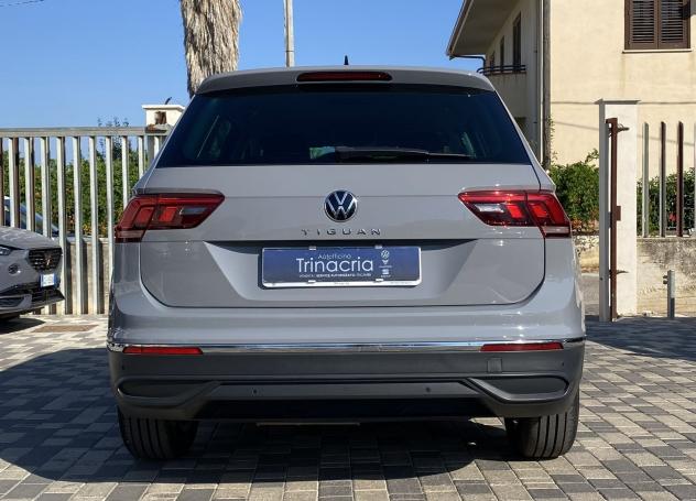 Volkswagen Tiguan Life 2.0 TDI 150CV DSG - Foto 5