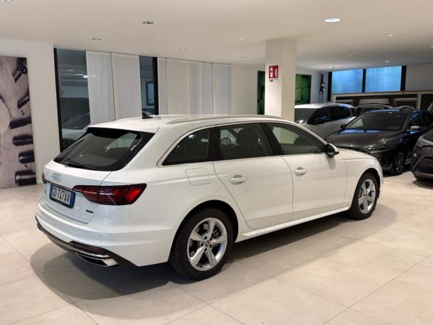 Audi A4 Avant 45TFSI quattro S tronic Bus. Advanced Matrix - Foto 7