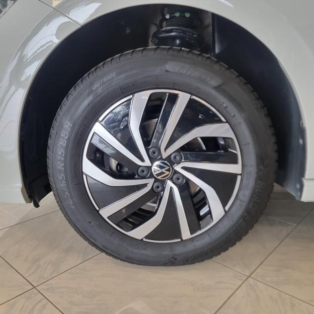 VOLKSWAGEN POLO EDITION PLUS 1.0 TSI 95cv DSG Cambio Automatico - Foto 9