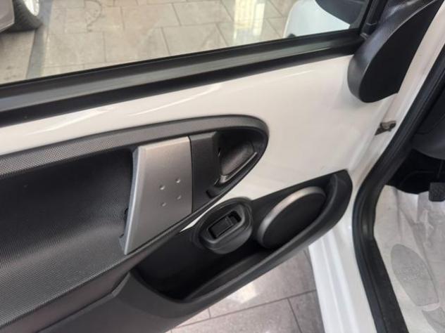 TOYOTA Aygo 1.0 12V VVT-i 5 porte Active Connect rif. 24096888 - Foto 10