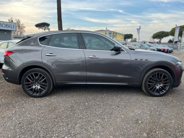 Maserati Levante V6 Diesel 275 CV AWD - Foto 5