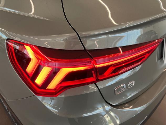 Audi Q3 SPB 35 TFSI S tronic Business Plus - Foto 8