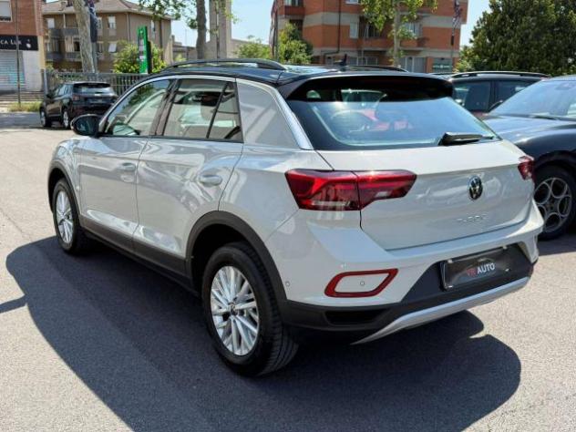 Volkswagen T-Roc 1.5 tsi Life dsg AUTOM. CARPLAY/FULL LED/ACC -Promo fin - Foto 4