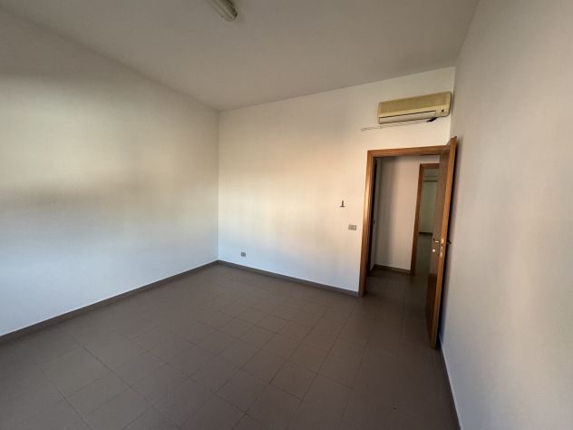 APPARTAMENTO CENTRALISSIMO CON ASCENSORE - Foto 5