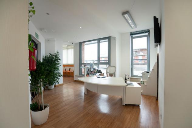Palazzo / Stabile di 3280 m² con più di 5 locali in vendita a Milano - Foto 6