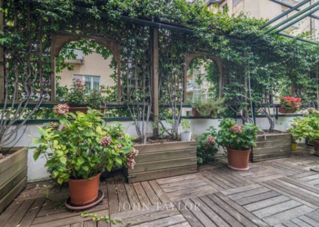 Appartamento di 130 m² con 5 locali in affitto a Milano