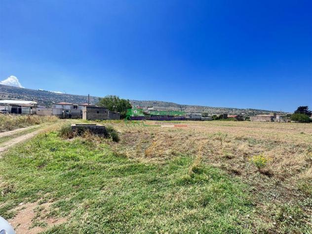 TERRENO EDIFICABILE ZONA SALLEMI CARBURANTI