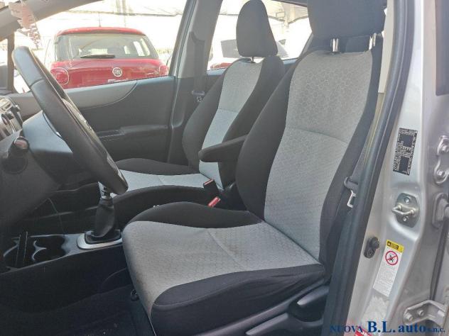 TOYOTA - Yaris 5p 1.4 d-4d Active - Foto 10