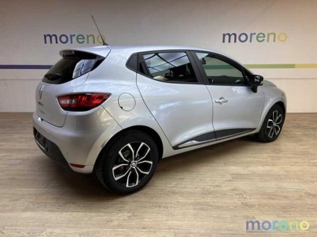 RENAULT Clio 0.9 TCe 90 CV Moschino Zen rif. 18949083 - Foto 2