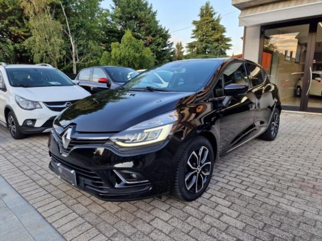 RENAULT Clio dCi 8V 75 CV 5 porte Moschino Intens rif. 24186375