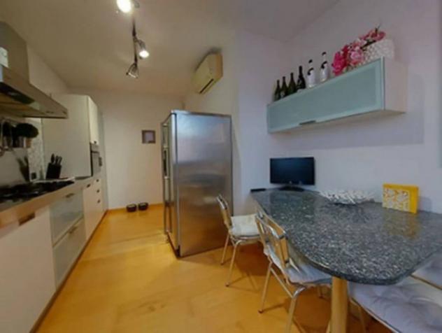 Immobile in asta di 579 m² con più di 5 locali e box auto doppio in vendita a Modena - Foto 9