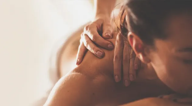 MASSAGGIATORE SOLO PER DONNE O LEI DI COPPIA - Foto 2 Tel:3533712209