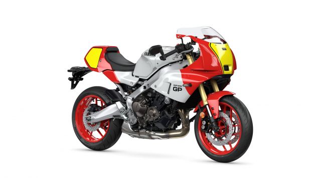 YAMAHA XSR900 GP LEGEND RED 2026 KM 0 - Foto 3