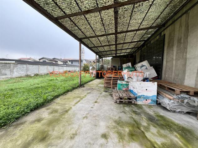 MAGAZZINO CON NEGOZIO-UFFICIO ED AREA DI PERTINENZA - Foto 7