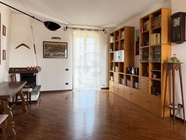 Monza San Carlo – Appartamento con ampio sottotetto, box e ascensore - Foto 3