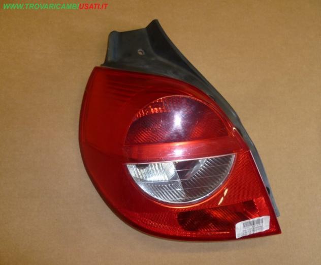 FANALE POST.S. RENAULT CLIO (C85/B85) 3p / 5p Parti elettriche Fanaleria Fanali Fanale post. sx. RENAULT - CLIO III 3/5 P - 01-07-2005 - 01-04-20