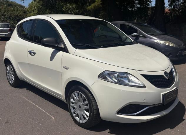 Lancia Ypsilon 1.2 69 CV 5 porte GPL Ecochic Silver