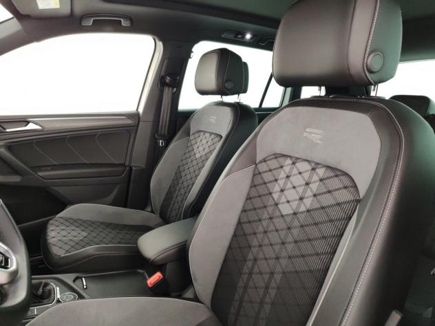 Volkswagen Tiguan 2.0 TDI SCR 110KW R-Line DSG 4MOTION - Foto 9
