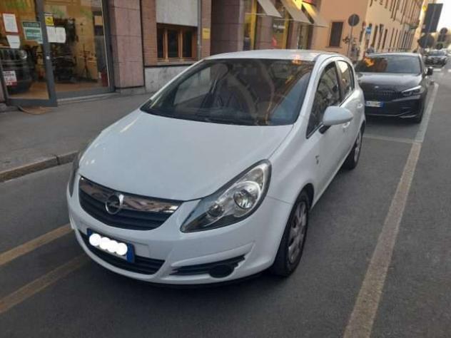 Opel Corsa 1.2 80CV 5 porte GPL