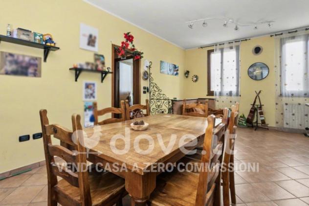 Appartamento di 90 m² con 3 locali e box auto in vendita a Castello d'Argile - Foto 2