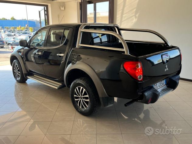 Mitsubishi L200 Double Cab - Foto 3