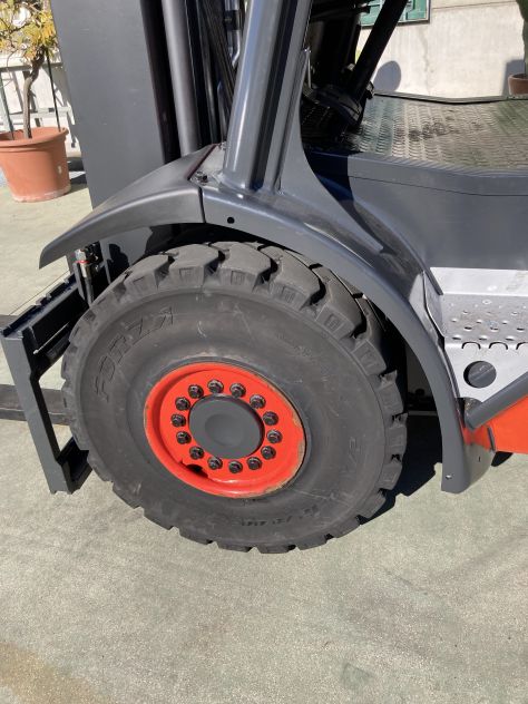 Carrello elevatore usato Linde H25D-02 Evo triplex - Foto 5
