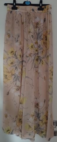 PANTALONI PALAZZO IN CHIFFON FLOREALI - Foto 2