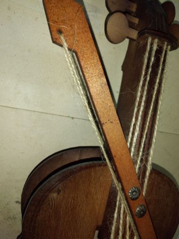 PORTABOTTIGLIE IN LEGNO MOLTO ORIGINALE A FORMA DI VIOLINO - VINTAGE - Foto 9
