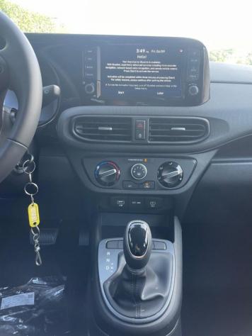 HYUNDAI i10 1.0 MPI AT Connectline cambio automatico rif. 21348462 - Foto 6