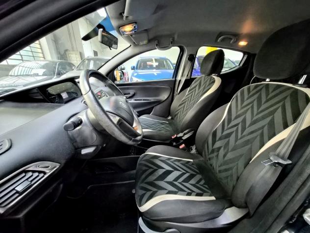 Lancia Ypsilon 1.2 Gold - Foto 10
