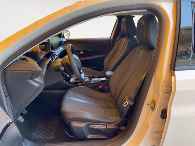 Peugeot 208 Allure Pack PureTech 100 S/S - Foto 9