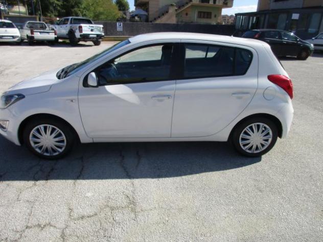 Hyundai i20 GPL 5p 1.2 bluedrive GARANTITA FULL OPTIONAL - Foto 4