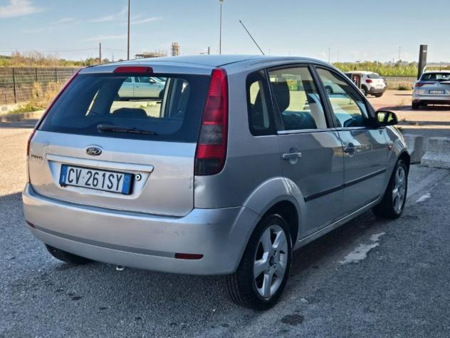 Ford Fiesta 1.2 16V 5p. Ambiente - Foto 5
