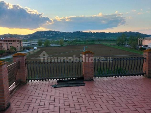 Città della Pieve vendesi stabile palazzo 5 vani 350 Mq