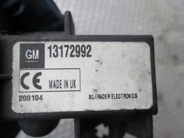 13172992 SENSORE DI PRESSIONE PNEUMATICI OPEL VECTRA C SW 1.9 D 88KW 6M 5P (2004) RICAMBIO USATO 152111422909 - Foto 2