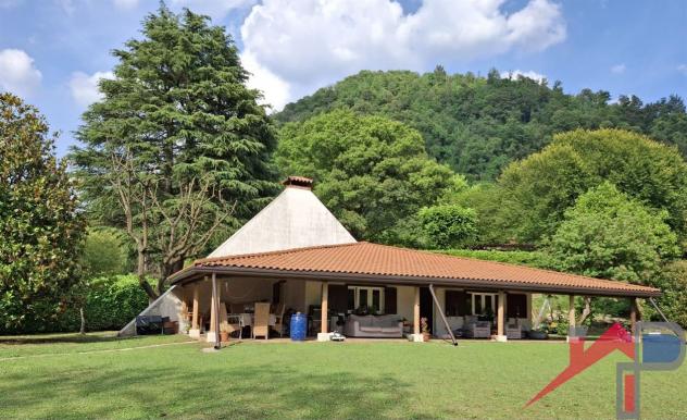 Bellissima Villa Singola Immersa nel Verde