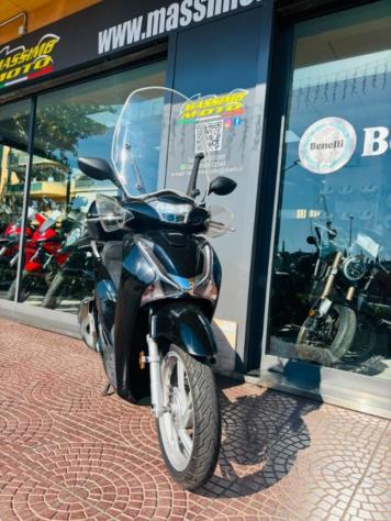 HONDA SH 150 TUTTO INCLUSO ANCHE PASSAGGIO! MINI RATE rif. 24052071 - Foto 7