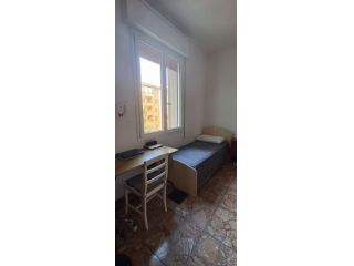 Posto letto in camera doppia Euro 320 per studentessa
