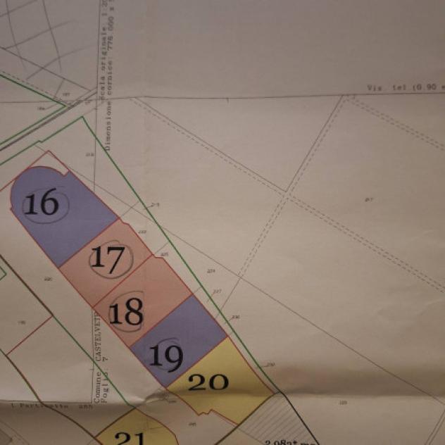 Terreno di 3800 m² in vendita a Castelvetro di Modena