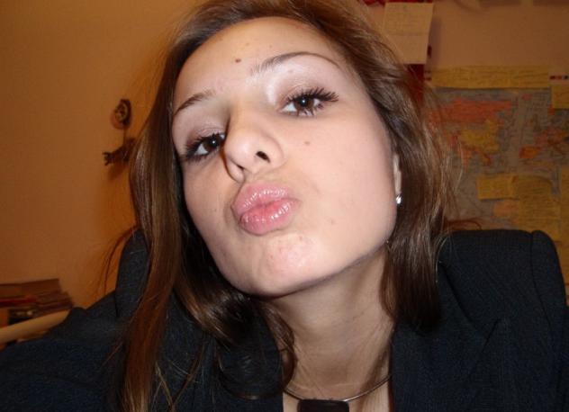 Donna di Borgo San Lorenzo, 29 anni.  Fisico Normale Tel: