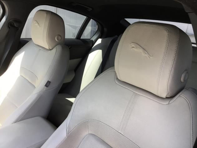 Jaguar XE 2.0 D 204 CV aut. Black Edition - Foto 8