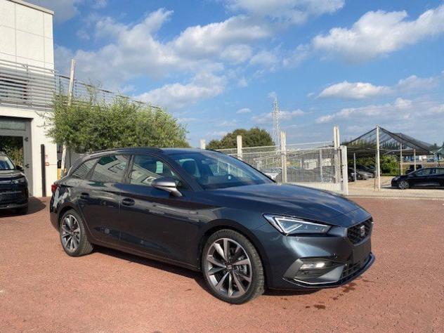 SEAT Leon Leon Sportstourer 1.5 hybrid 116 CV DSG FR - Foto 8